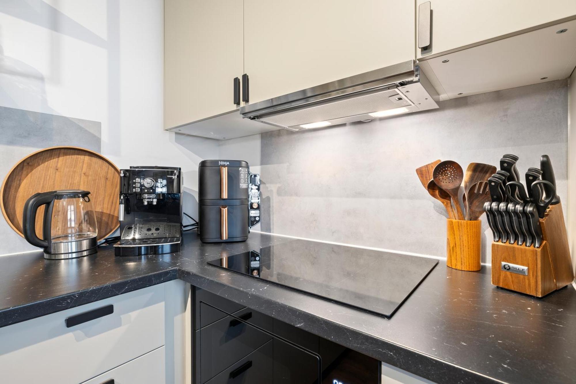 Svyvo Cologne - Serviced Apartments Ehrenfeld Zimmer foto